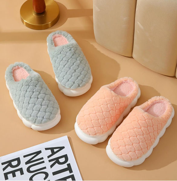 Imagen de PANTUFLA SUELA BLANCA ALTA DEL 36/37 AL 44/45